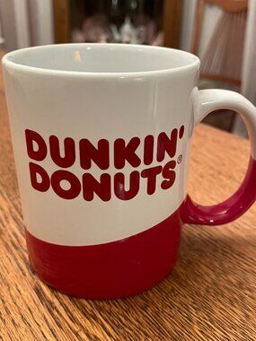Dunkin' Donuts Red and White 2017 Coffee Cup Mug 16 ounces